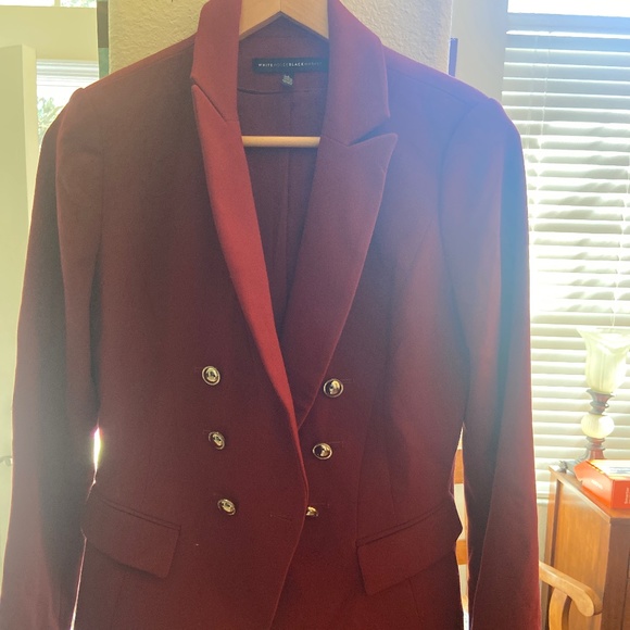 White House Black Market Jackets & Blazers - White House Black Market Burgundy  Long Sleeve Blazer size 4 gold buttons